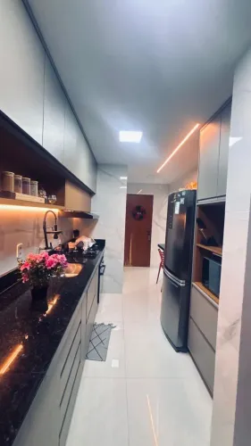 Vendo Apartamento reformado na Ponta do Farol