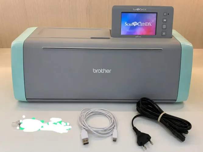 ? MÁQUINA DE CORTE BROTHER SCANNCUT DX SDX125 À VENDA! ?