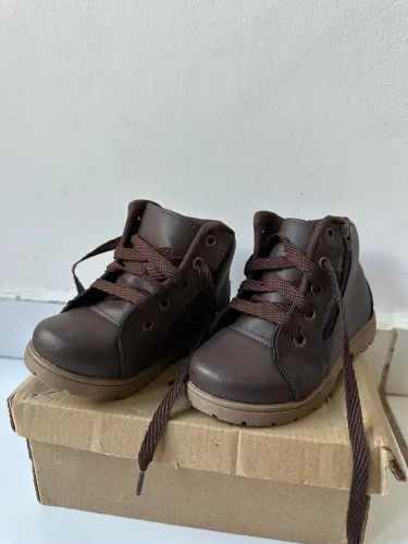 Bota infantil 