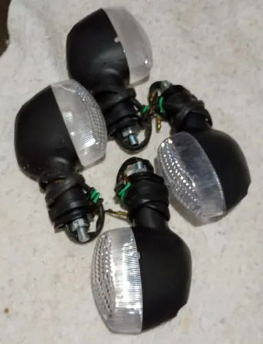 Pisca cristal Yamaha fazer facto ou croser