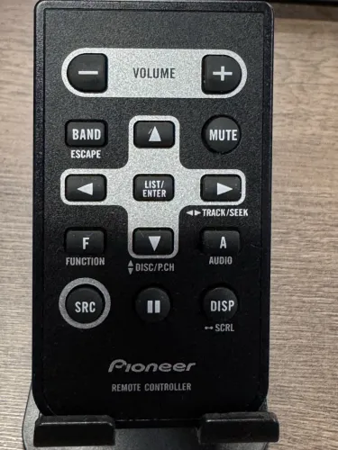 Controle novo e original pioneer para som automotivo na oferta só 99,00