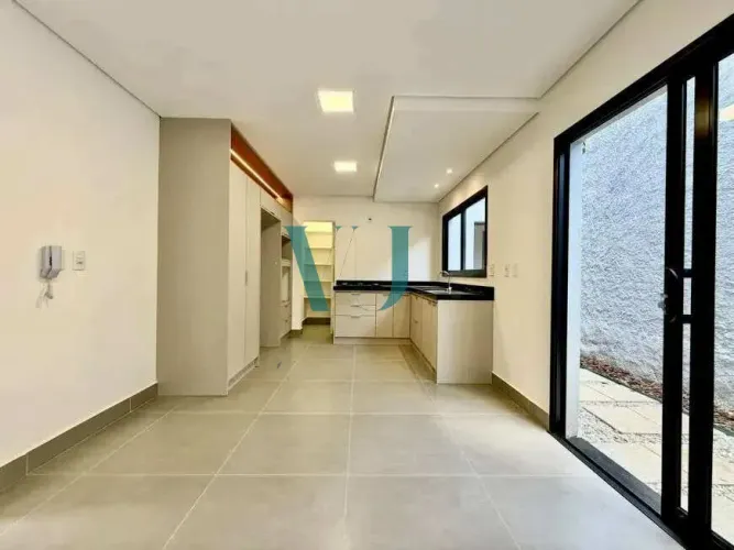 Ótima casa em condomínio para alugar no Chácara Primavera com 3 suítes e rooftop pronta pr