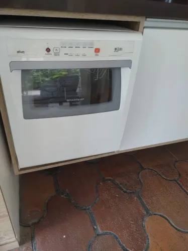 Máquina de lavar louças 8 serviços Brastemp 110V 