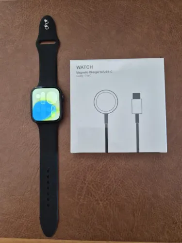 Apple Watch Series 9 45mm GPS Aluminium Midnight - excelente estado