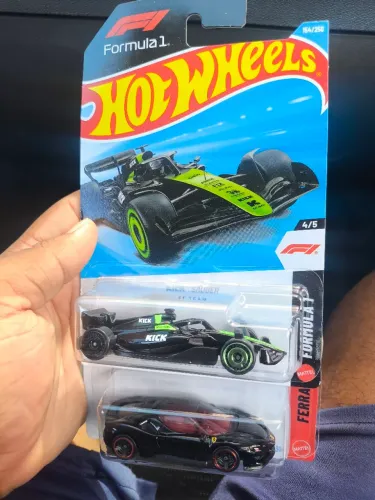 Lote Hotwheels Ferrari e f1