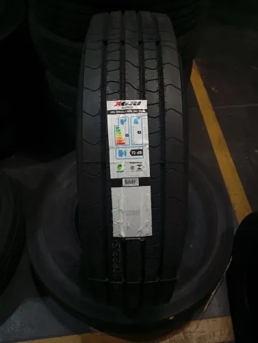Pneu Novo de Promoção 295 e 275, Liso e Borrachudos importados 295/80R22.5 a partir de