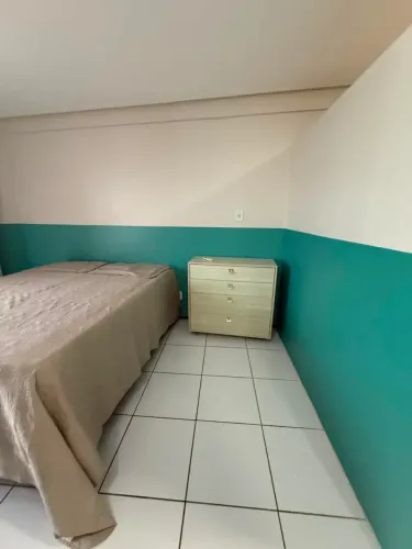 Alugo apartamento de 1 quarto no riviera a 50m da av. Litorânea 3.800