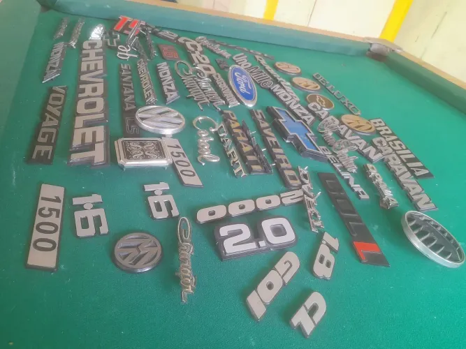Emblema para carro antigo a partir de 40 reais a unidade 