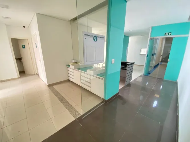 Sala comercial para alugar no Barreiro