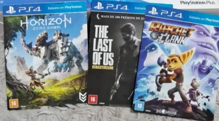 PS4 SLIM 500GB + 3 JOGOS ORIGINAIS (USADO)