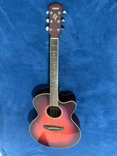 Violão Yamaha