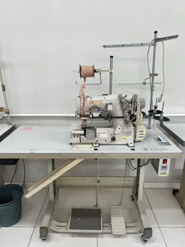 Vendo Máquina de Costura BT 