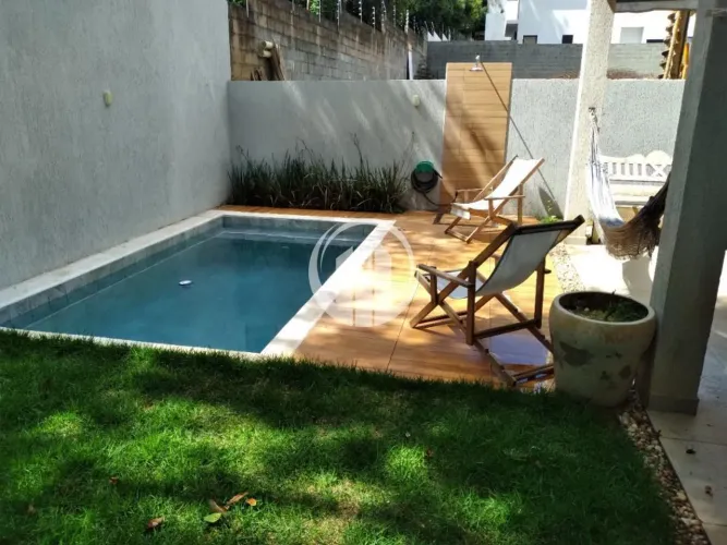 Casa á venda com 3 dormitórios sendo 1 suíte - Condomínio Villa Verde - Jardim G