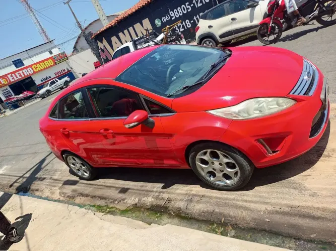 Ford Fiesta Sedan SE 1.6 16V Flex 4P 2013