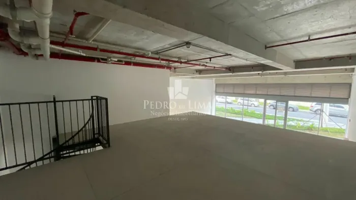 Loja térrea no condomínio Almagah - O comercial mais novo do Tatuapé