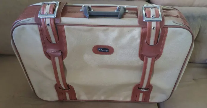 Mala marca IKA lona antiga antiguidade uso enfeite carro antigo fusca kombi VW volkswagem