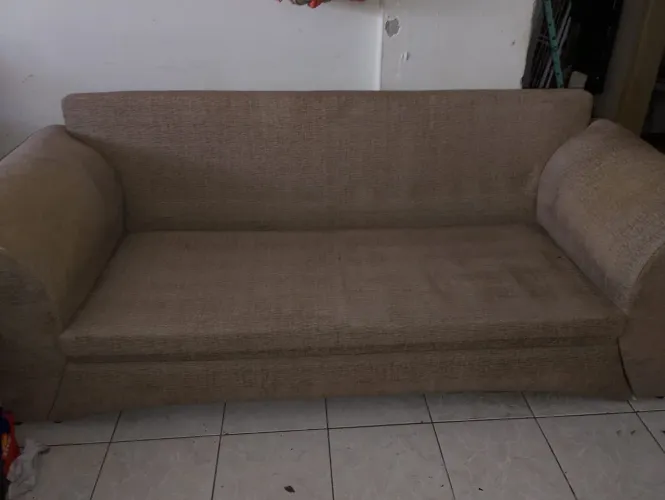 Vendo sofa de madeira 
