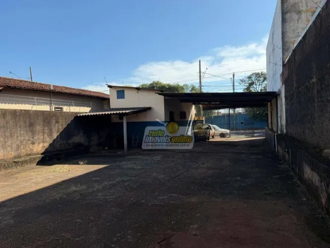 Ponto para alugar, 120 m² por R$ 2.282,02/mês - Nossa Senhora da Abadia - Uberaba/MG