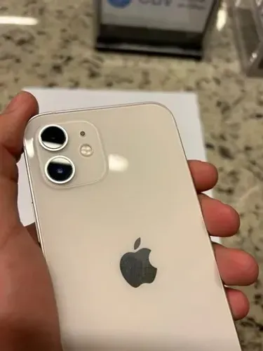 iPhone 12 128GB Branco // Bateria 82% // Retirada na Savassi // veja descrição