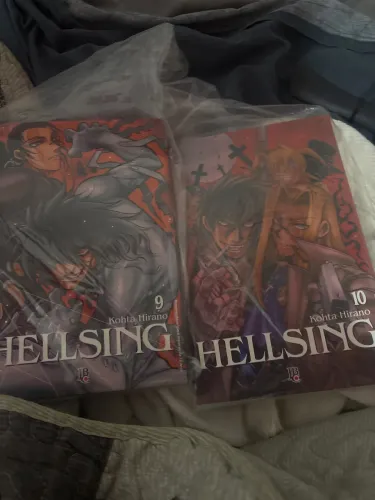 Hellsing volume 9, 10