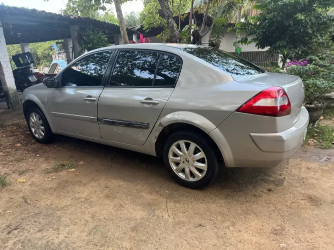 Renault Megane Sedan Expression Hi-flex 1.6 16V 2010