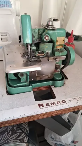Máquina de overloque GN1-6