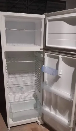 Geladeira otimo estado 