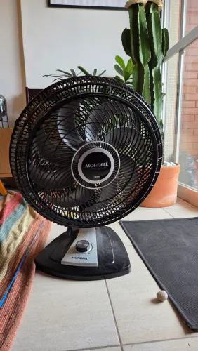 Ventilador Mondial Turbo 8 pás 140 W 40cm