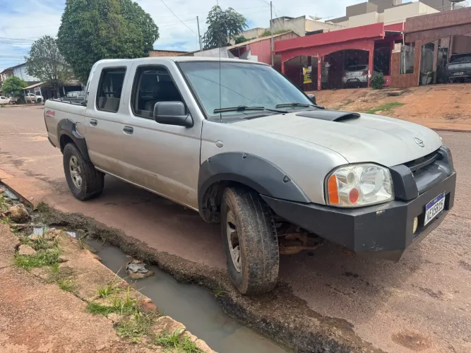 Nissan Frontier Se/se Strik/one CD 4X4 2.8 Dies 2003