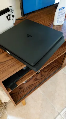 Vendo ps4 slim - funcionando perfeitamente 