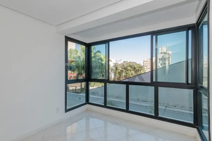 APARTAMENTO DE 1 DORMITÓRIO COM VAGA NO MENINO DEUS!