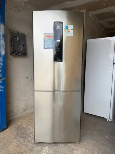 GELADEIRA ELECTROLUX SEMI NOVA INVERSE COM A TECNOLOGIA INVERTER