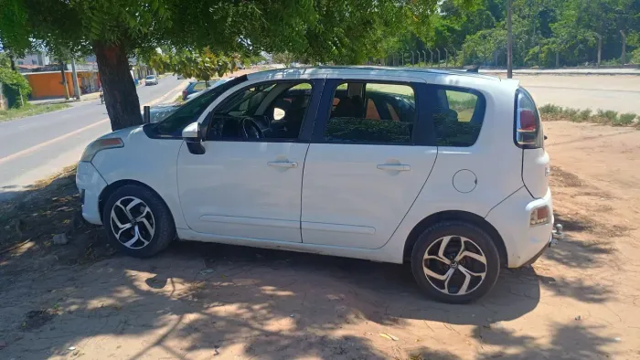 Citroen C3 Picasso GLX 1.5 Flex 8V 5P Mec. 2013