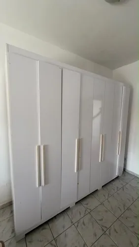 Guarda roupa 8 portas