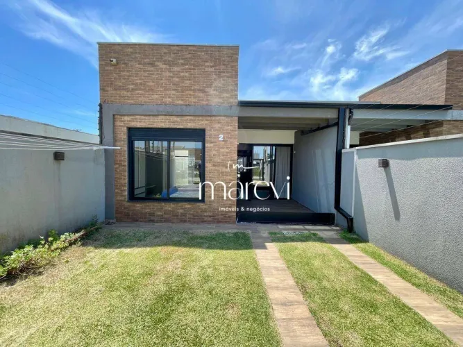Casa com 3 Quartos e Piscina no Bairro Nereidas Guaratuba/PR