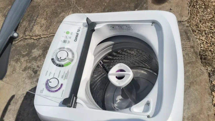 VENDE-SE MÁQUINA DE LAVAR CONSUL 12KG SEMINOVA