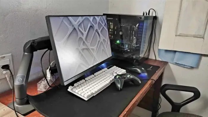 Vendo Pc Ryzen 5 5600 gt completo  16gb ram Ssd m.2 512gb Placa mãe gigabyte b550m Monitor