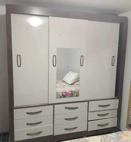 Guarda roupa a venda