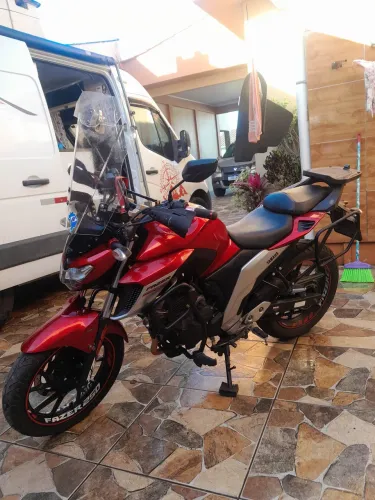 Fazer 250 FZ25 em excelente estado