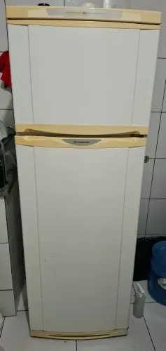 Geladeira 350 litros - Continental