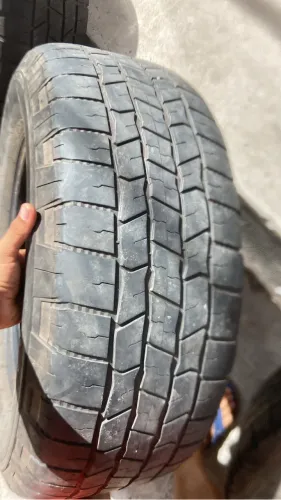 Pneu 265/65/ 17 Hilux