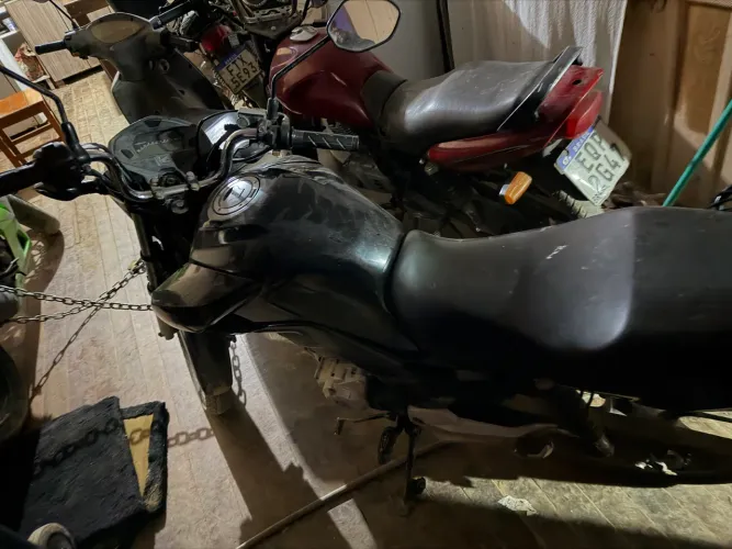 Suzuki 125 cilindradas em dias