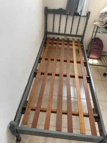 Cama de solteiro