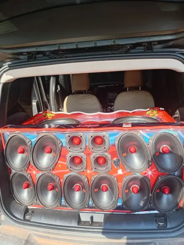 Vendo som automotivo jeep renagade R$5.800