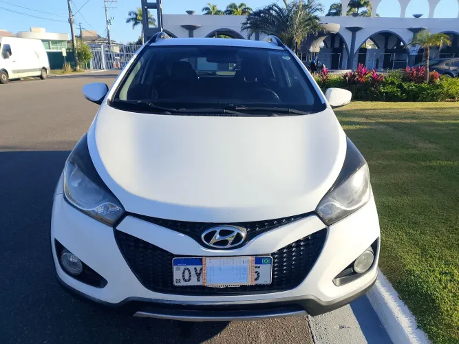 Hyundai HB20X Style 1.6 Flex 16V Mec. 2014