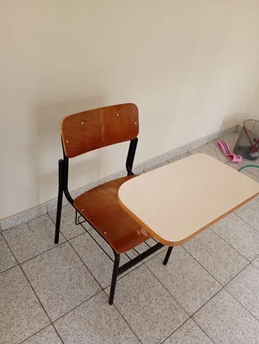 Cadeira de escola (15 cadeiras)