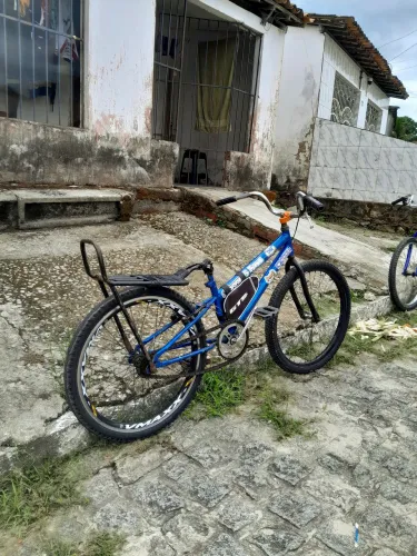 Vendo bicicleta aro 24 com jante vmaxx