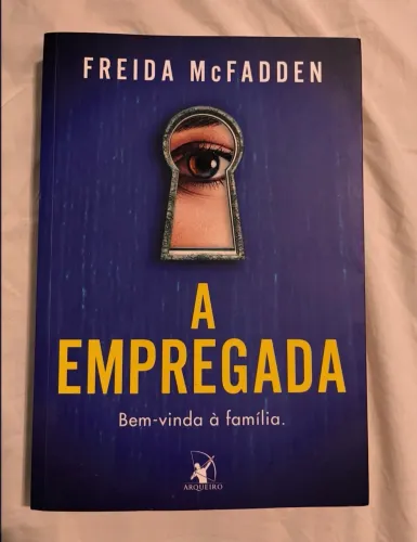 Livro ?A Empregada? da Freida McFadden