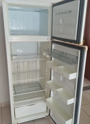 Geladeira usada