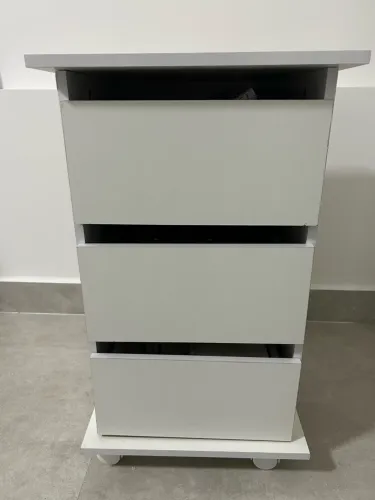 Gaveteiro branco